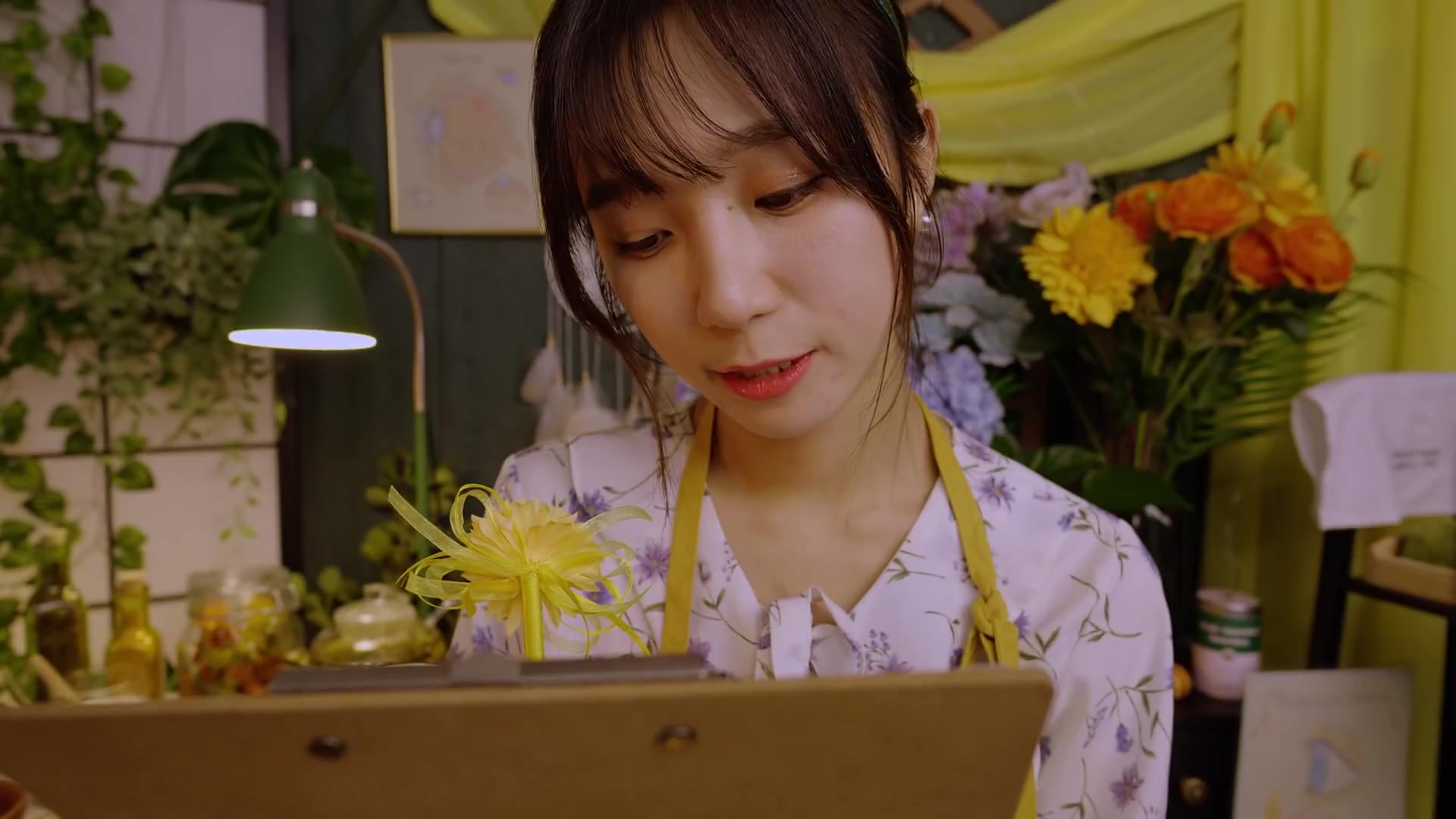 【催眠哄睡】latte小姐姐的眼部放松clinic_哔哩哔哩 (゜-゜)つロ