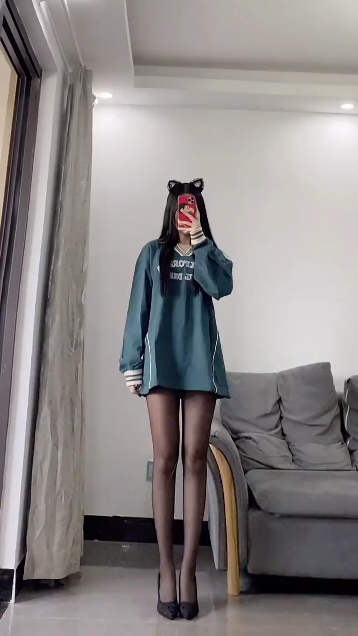 狗头萝莉长腿黑丝袜