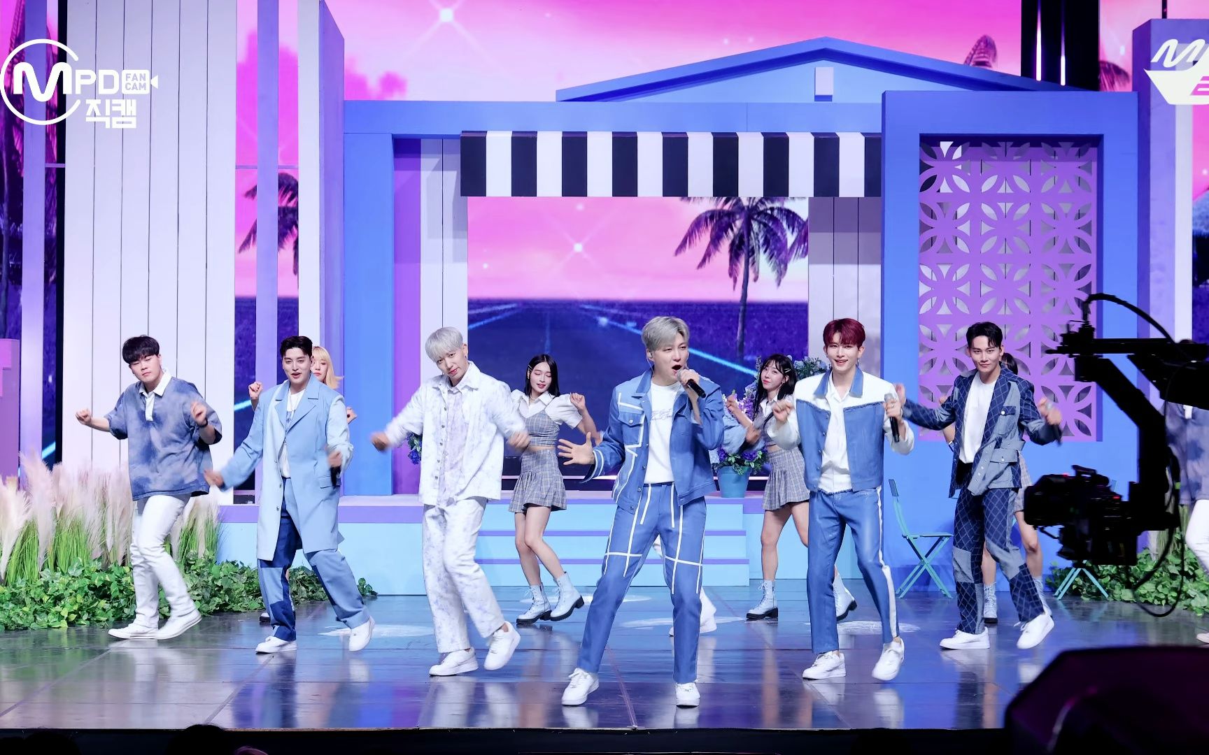 [图]U-KISS The Wonderful Escape 全体直拍