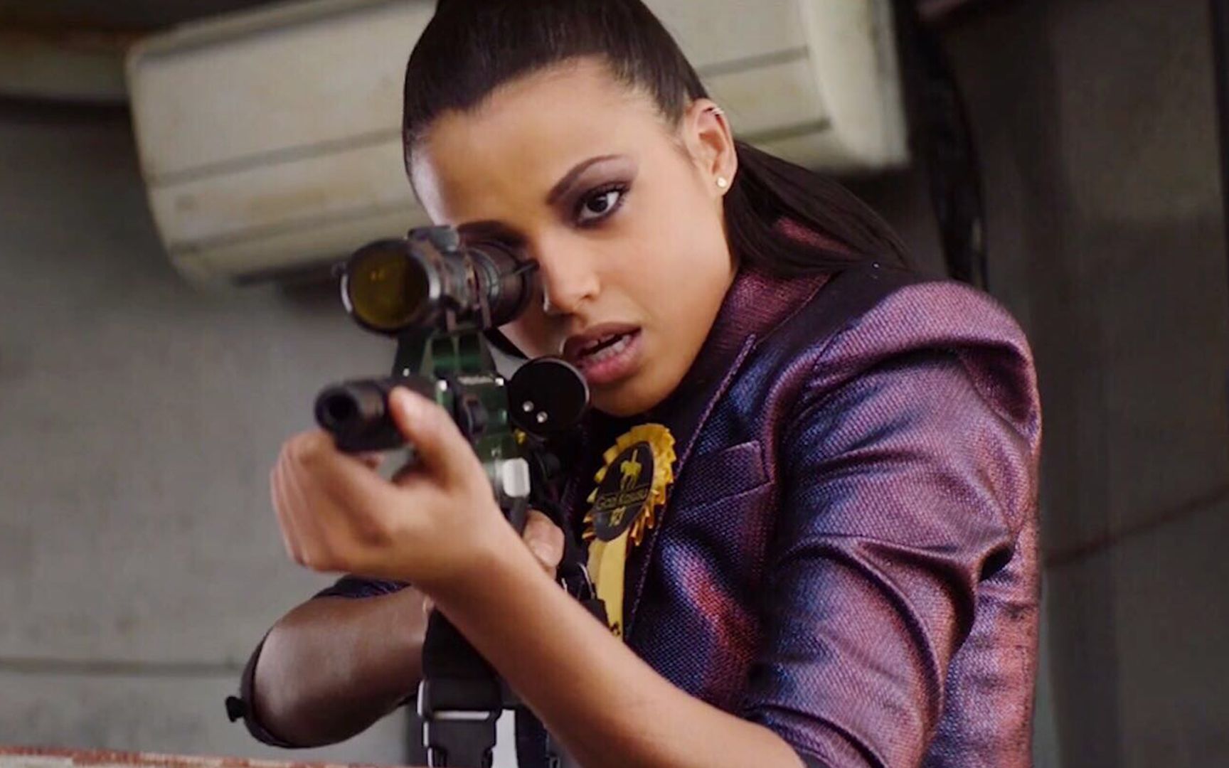 美女特工狙击目标,手一抖打偏了,差点酿成大祸!动作片