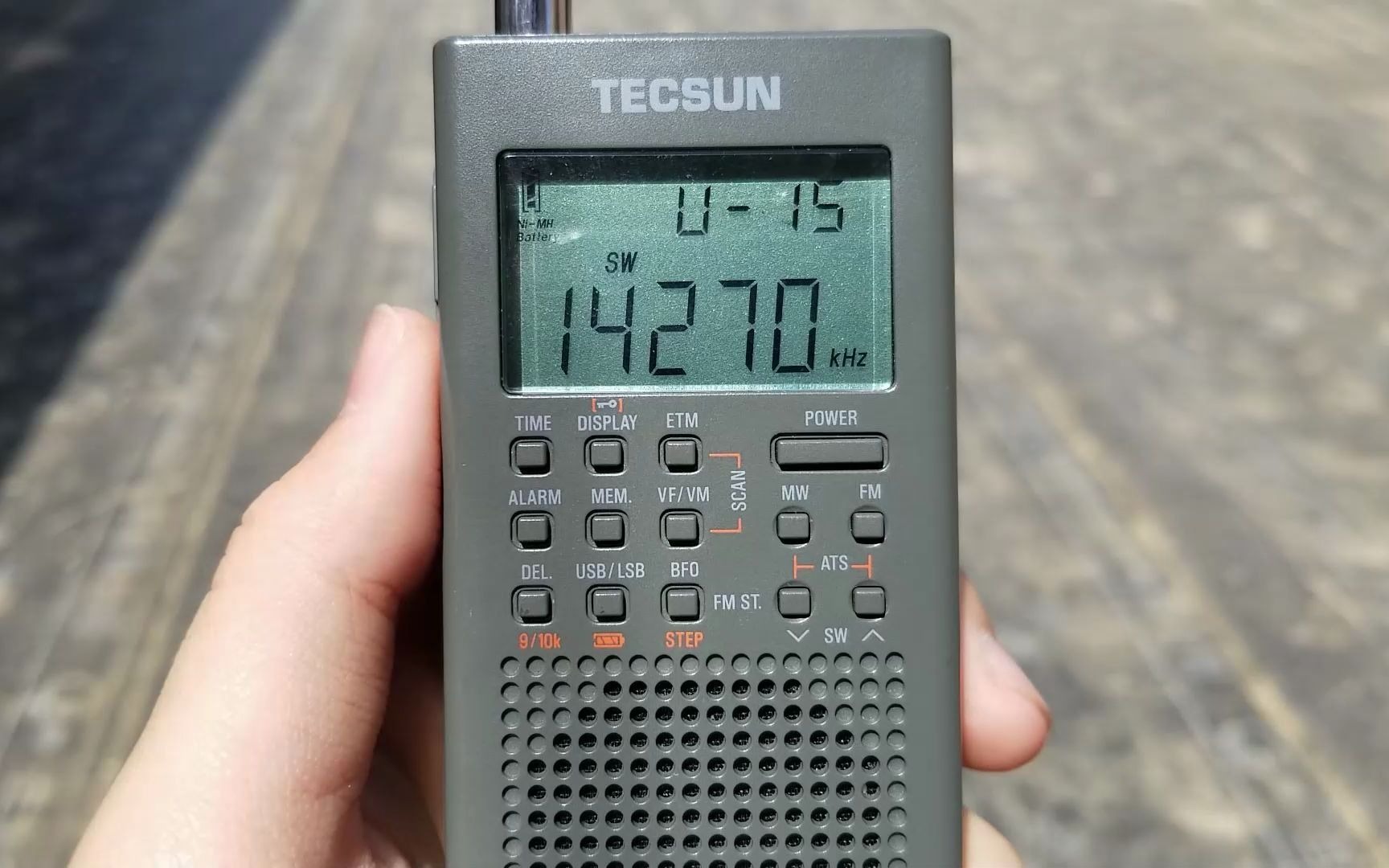 【业余无线电】五五节在楼顶收听ham们的通联