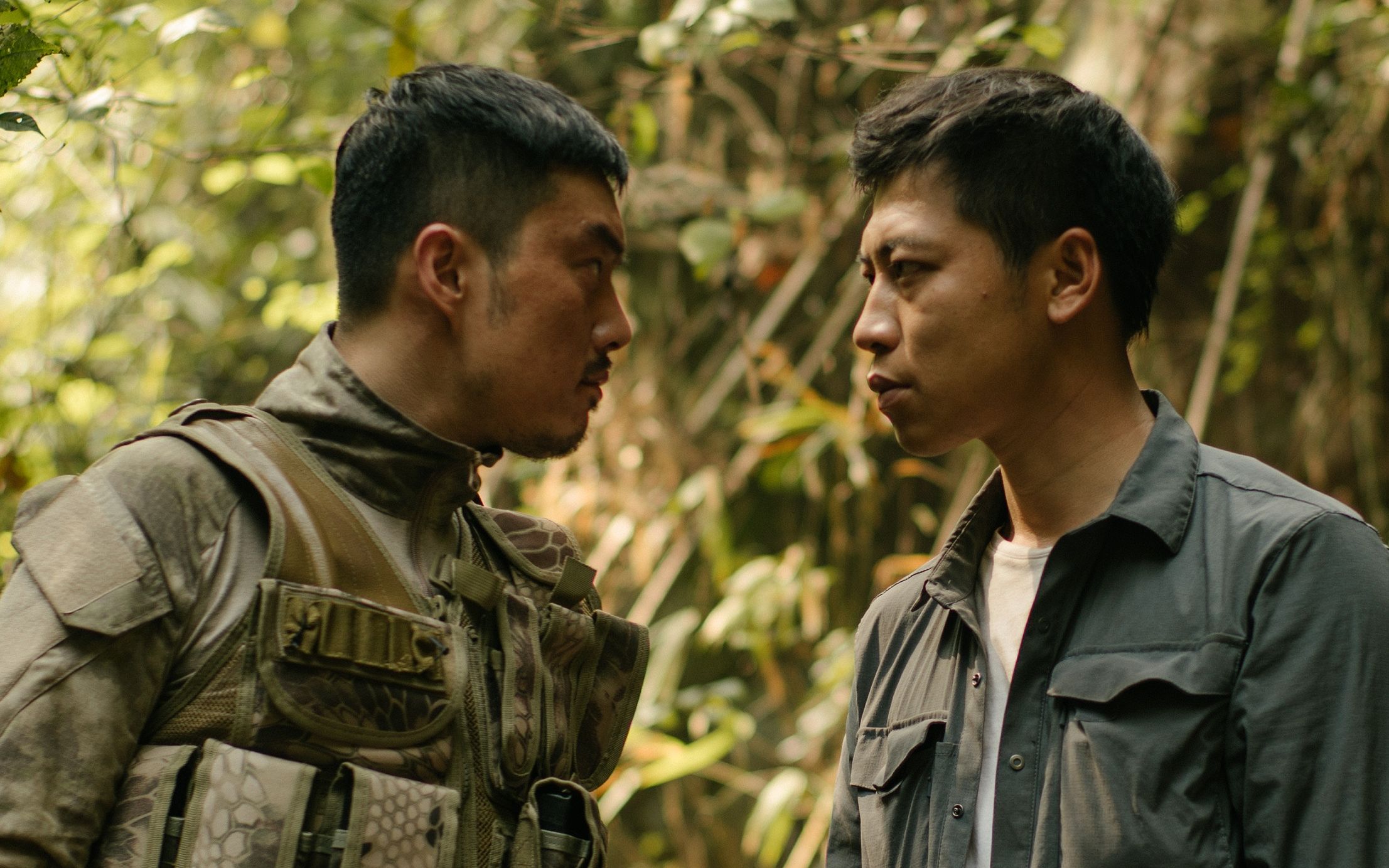 男子为取得长生神药,闯入复活岛,怪兽视角解说电影《大蛇》_哔哩哔哩