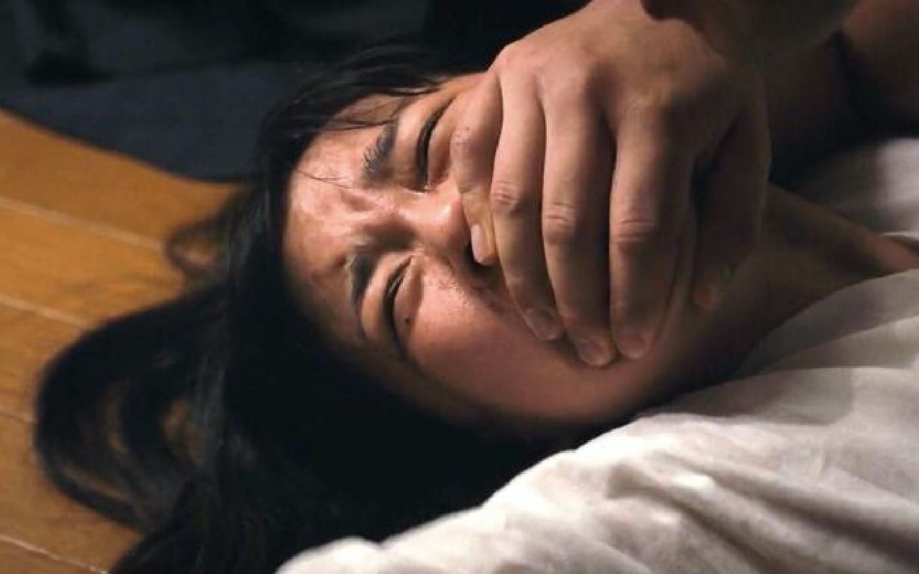 女人喜欢上闺蜜老公,居然设计陷害闺蜜被渣男玷污,而她的结果.