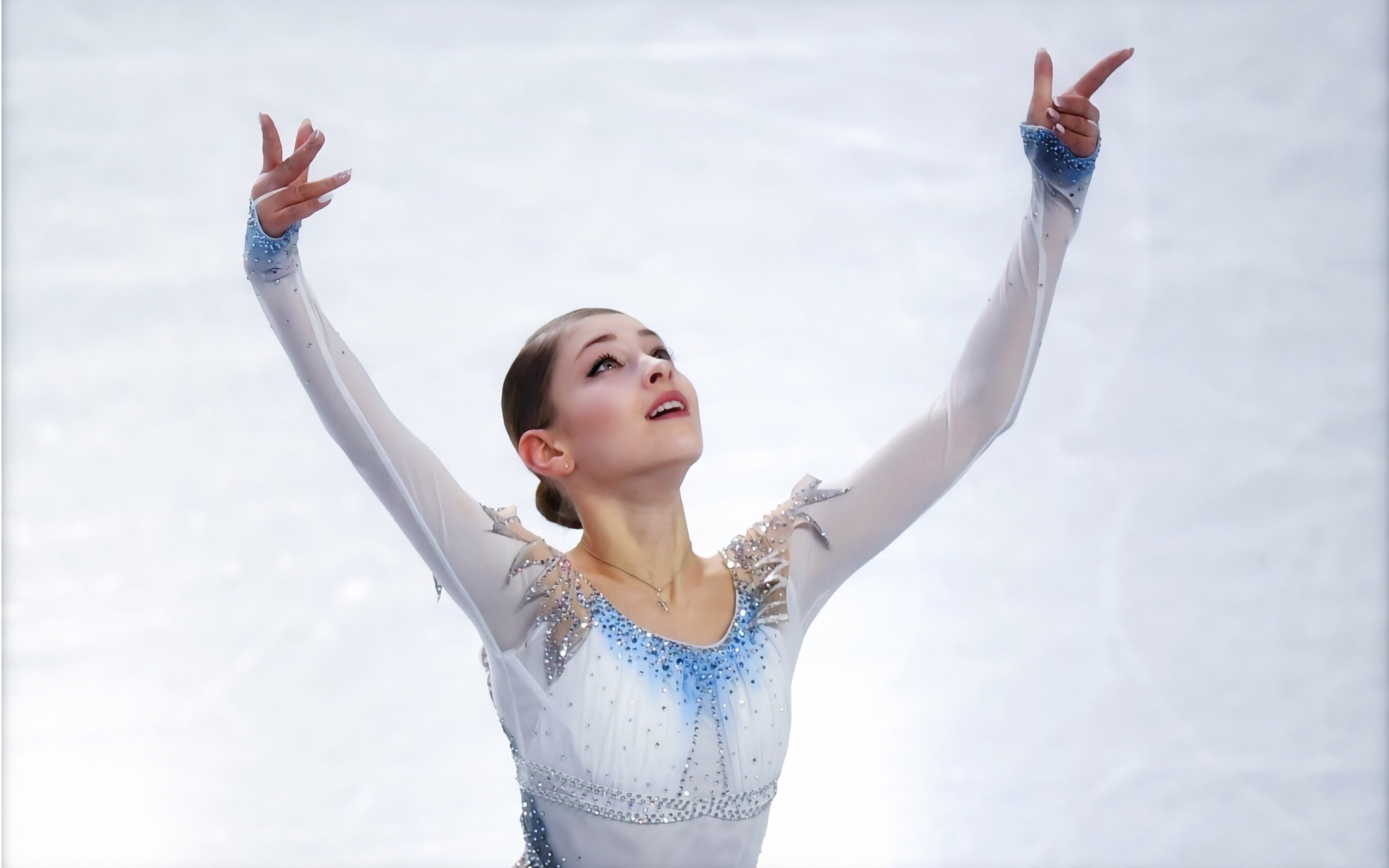 花样滑冰来看俄罗斯神仙妹妹们滑冰alenakostornaya