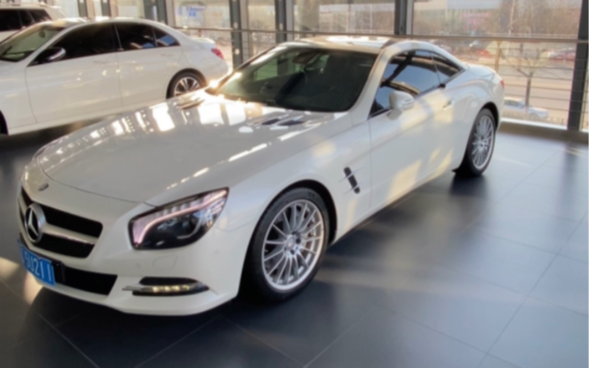 奔驰经典跑车!沉浸式看车|sl350敞篷