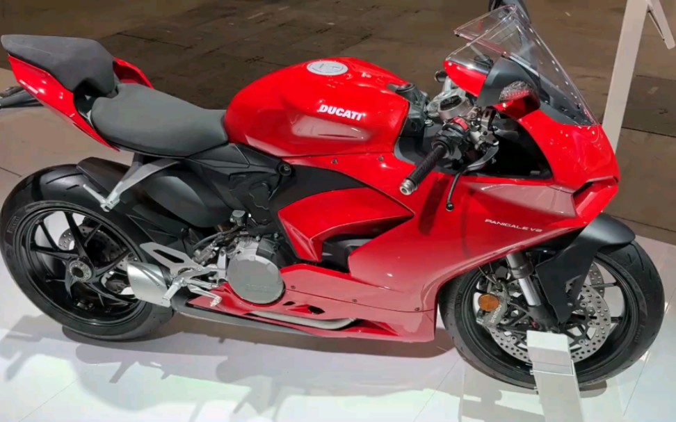 (摩托车)2023款杜卡迪panigale v2外观细节展示