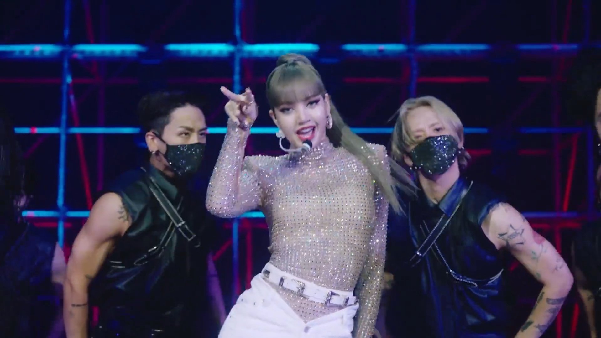 blackpink lisa solo出道曲lalisa首舞台公开