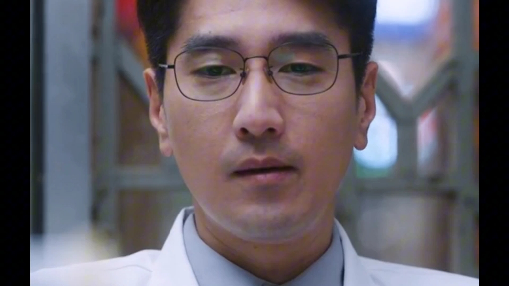 除夕夜周医生收到妹妹的投食和妈妈的短信