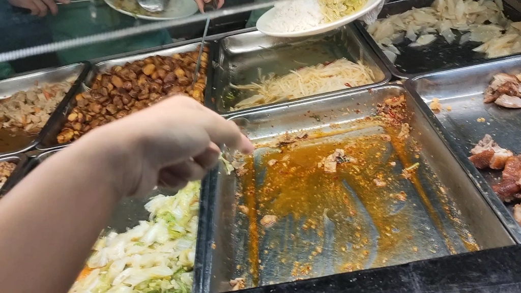 在厦大一个干饭王平常怎么在食堂干饭