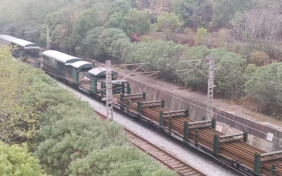 [南昌西环]西瓜牵引t11bk长轨车通过