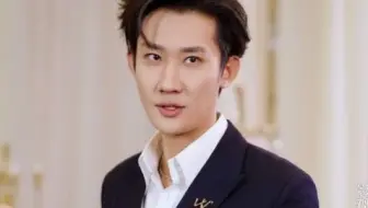 只因她嫁给了比他有钱的男人，他就破防了