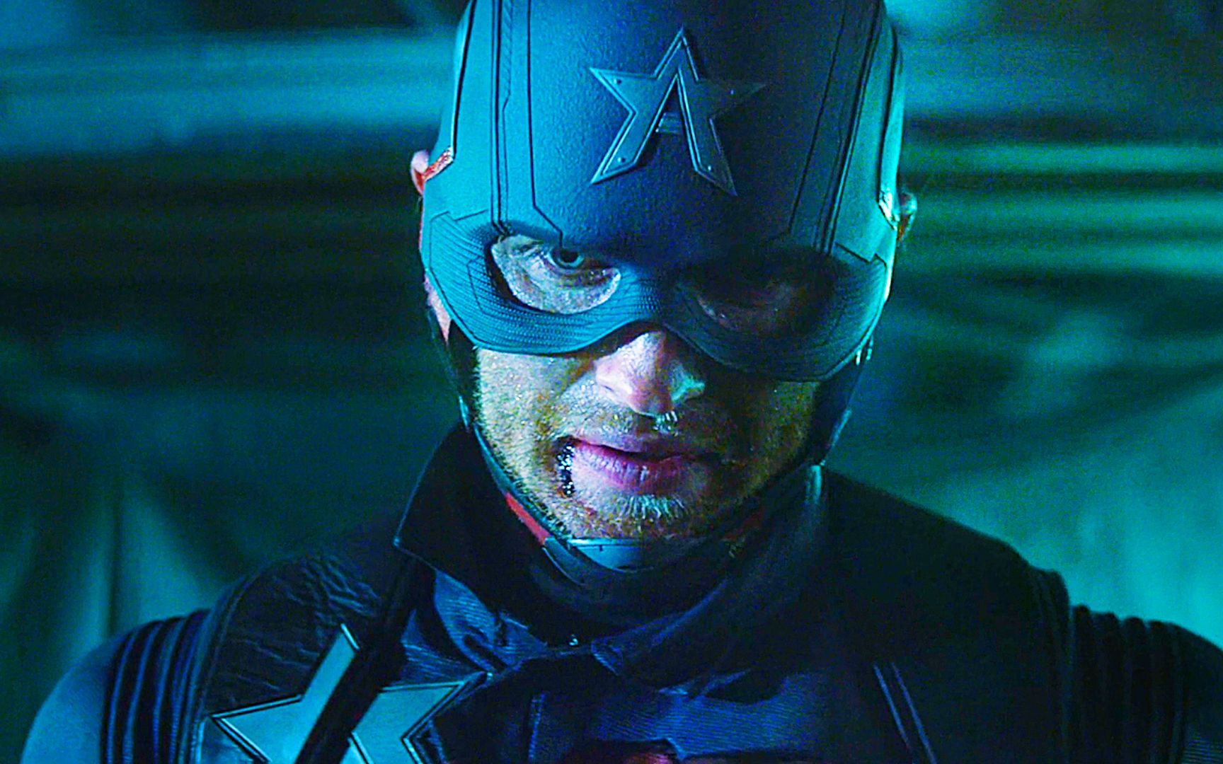 当他放下盾牌的时候,他就是美国队长!