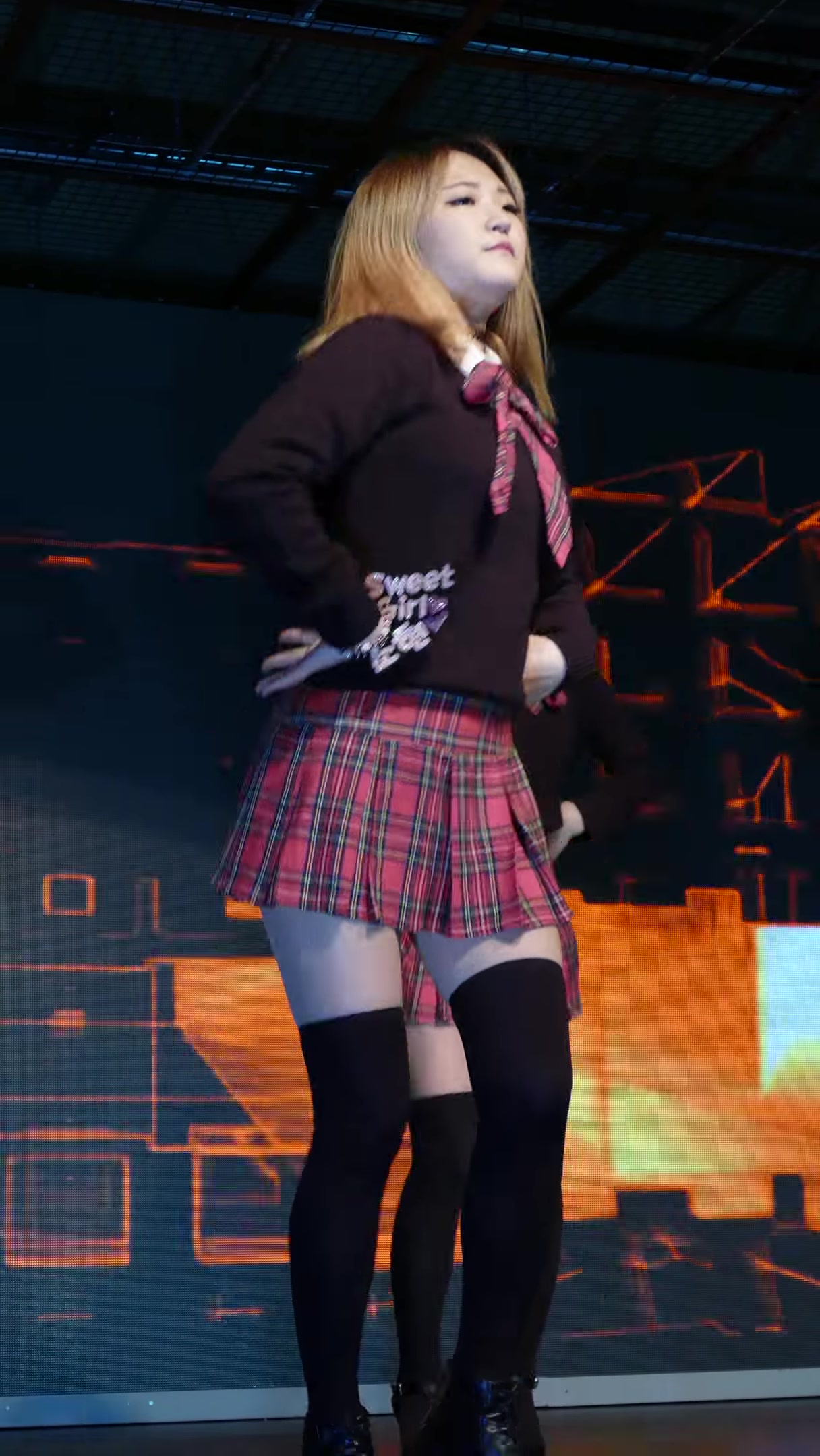 【4k】【live】肥美女团饭拍秀5