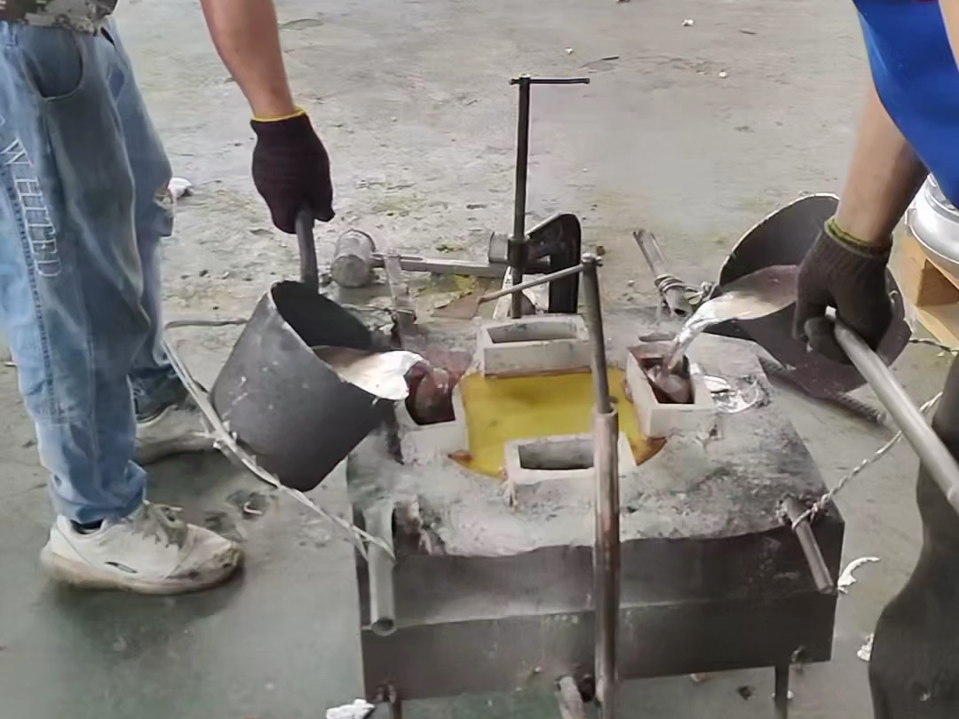 铸铝风机蜗壳重力铸造全过程,铝合金重力浇铸厂,专业铸铝