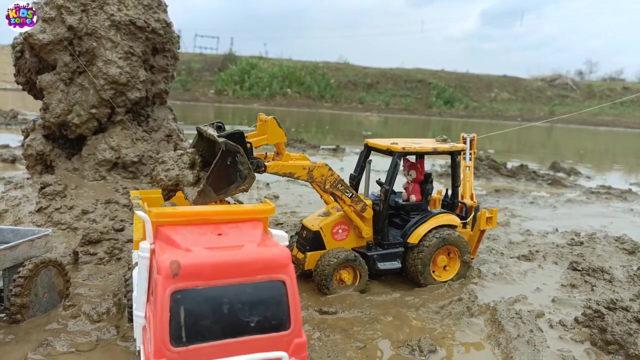 jcb 3dx 反铲满载卡车制作渔农池塘拖拉机卡通视频