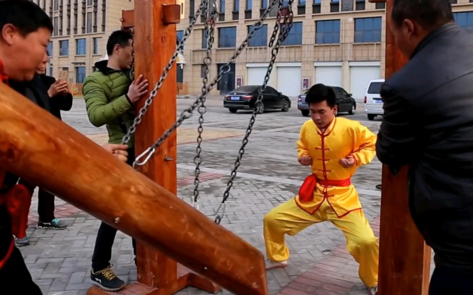 [图]中国铁蛋功夫 Chinese iron ball kungfu