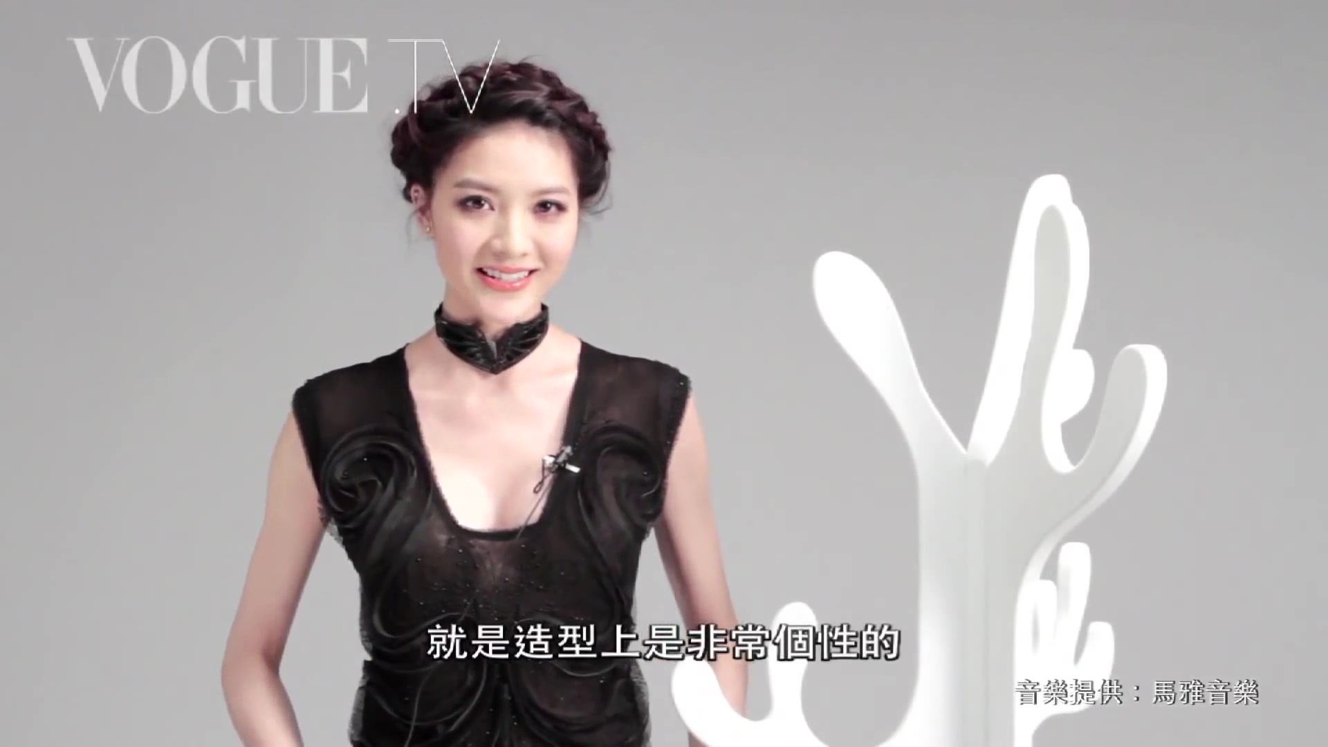 [VOGUE]Sexy Black 吴亚馨诠释经典黑白配哔哩哔哩bilibili