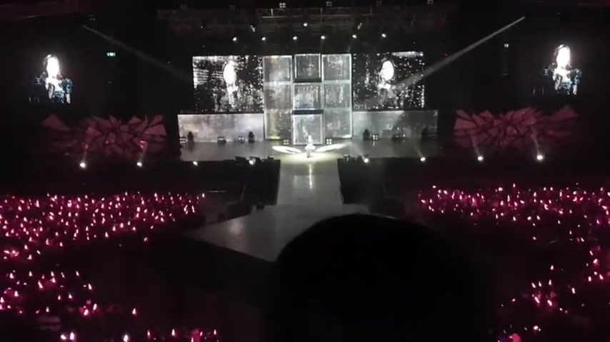 [图]可爱的泰妍宝宝TAEYEON PERSONA in Taipei - Love in Color 远距离超清晰饭拍版