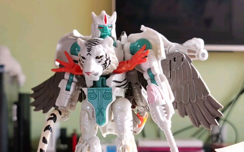 简单分享096 虎鹰?廉价版 王国白虎勇士 飞箭勇士合体