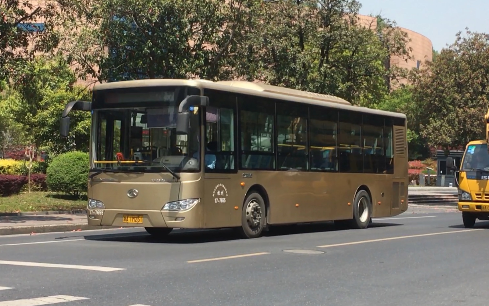 【杭州公交】萧山公交 xmq6106agn5 711路 17-7655_哔哩哔哩_bilibili