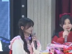 Download Video: 【SNH48】【你滴恩人】【恩兔】名场面【颜沁】【苏杉杉】沁姐：可以问吗？ 杉杉：没事，你问吧 沁姐：你是那个吧？