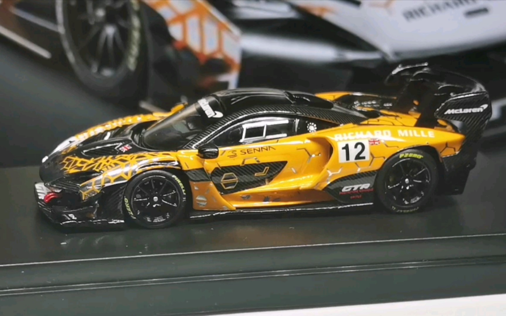 lcd1:64迈凯伦塞纳gtr车模分享