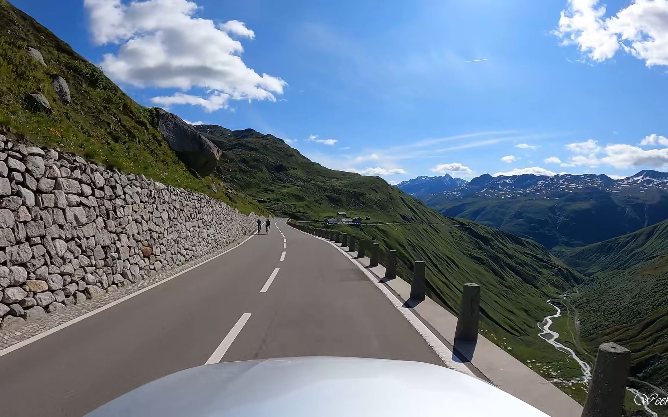 行驶视角.阿尔卑斯山口.driving through furka