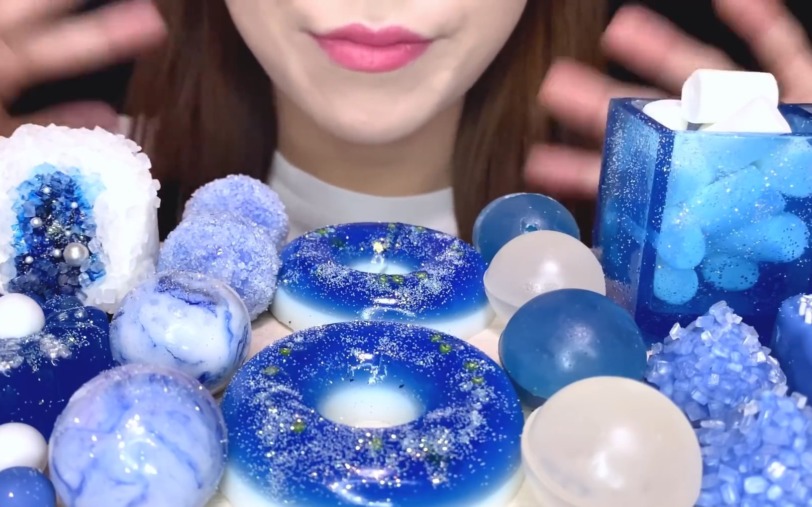 rion - 蓝白冰山系列 可乐 琥珀糖 冰晶棉花糖 椰味蛋白酥饼 花果冻