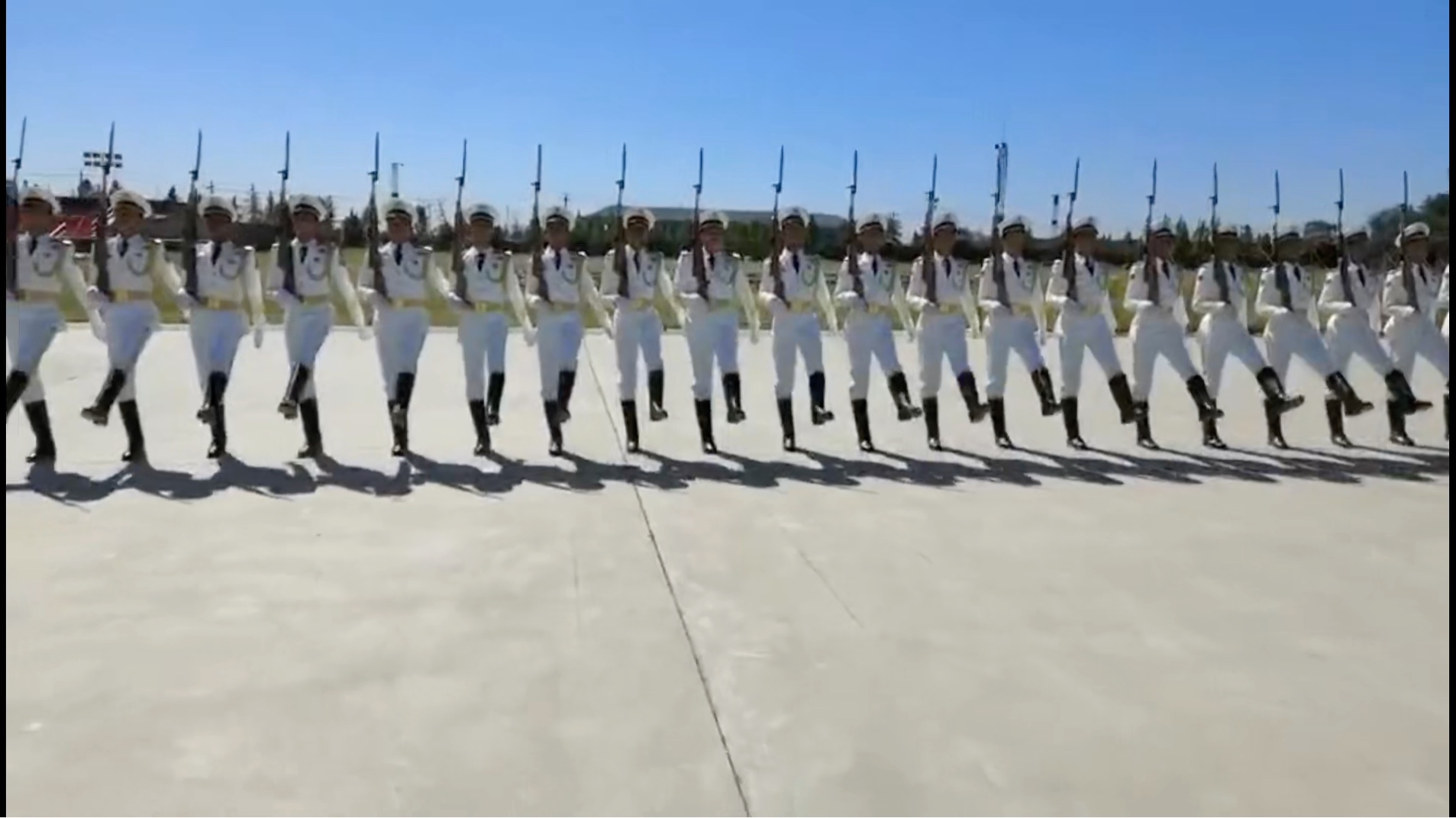 三军仪仗队 - 海军排面训练日常!