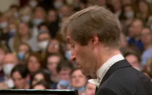 Video herunterladen: 卢甘斯基 凯斯勒-拉赫玛尼诺夫  爱之忧伤 Lugansky, Kreisler-Rachmaninoff “Liebesleid”