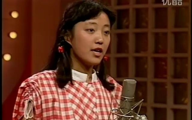 珍贵视频网友制作的已故上海综艺节目主持人英子的生前影像片段