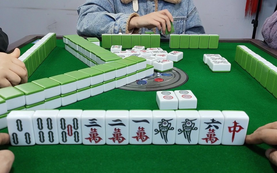 红中麻将:这能怪谁.