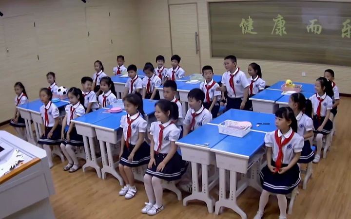 [图]【有完整视频】沪少课标版小学数学二年级下册《克、千克的认识与计算》现场课教学视频，湖北省