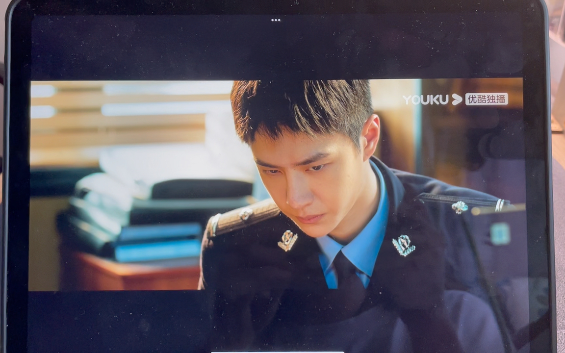 感觉王一博演技很好啊,演警察很帅气啊