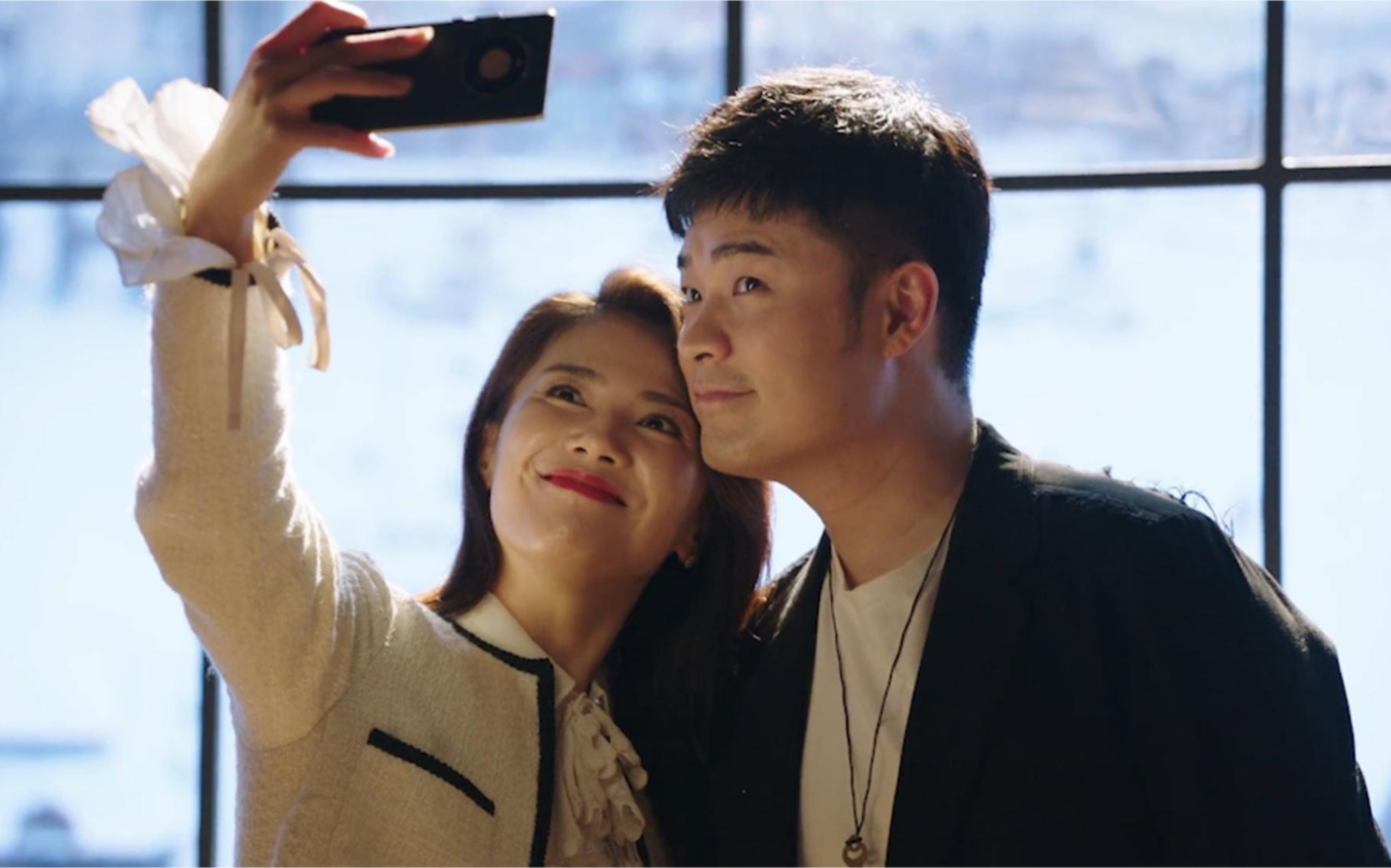 假日暖洋洋2程蔓辞职创业孔令麒送上大笔巨款程蔓笑开花了