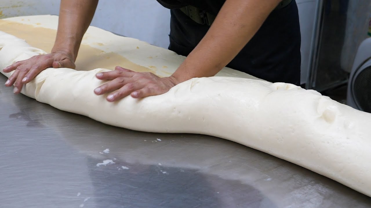 台湾food - sesame bread fried bread stick / 芝麻烧饼 油条