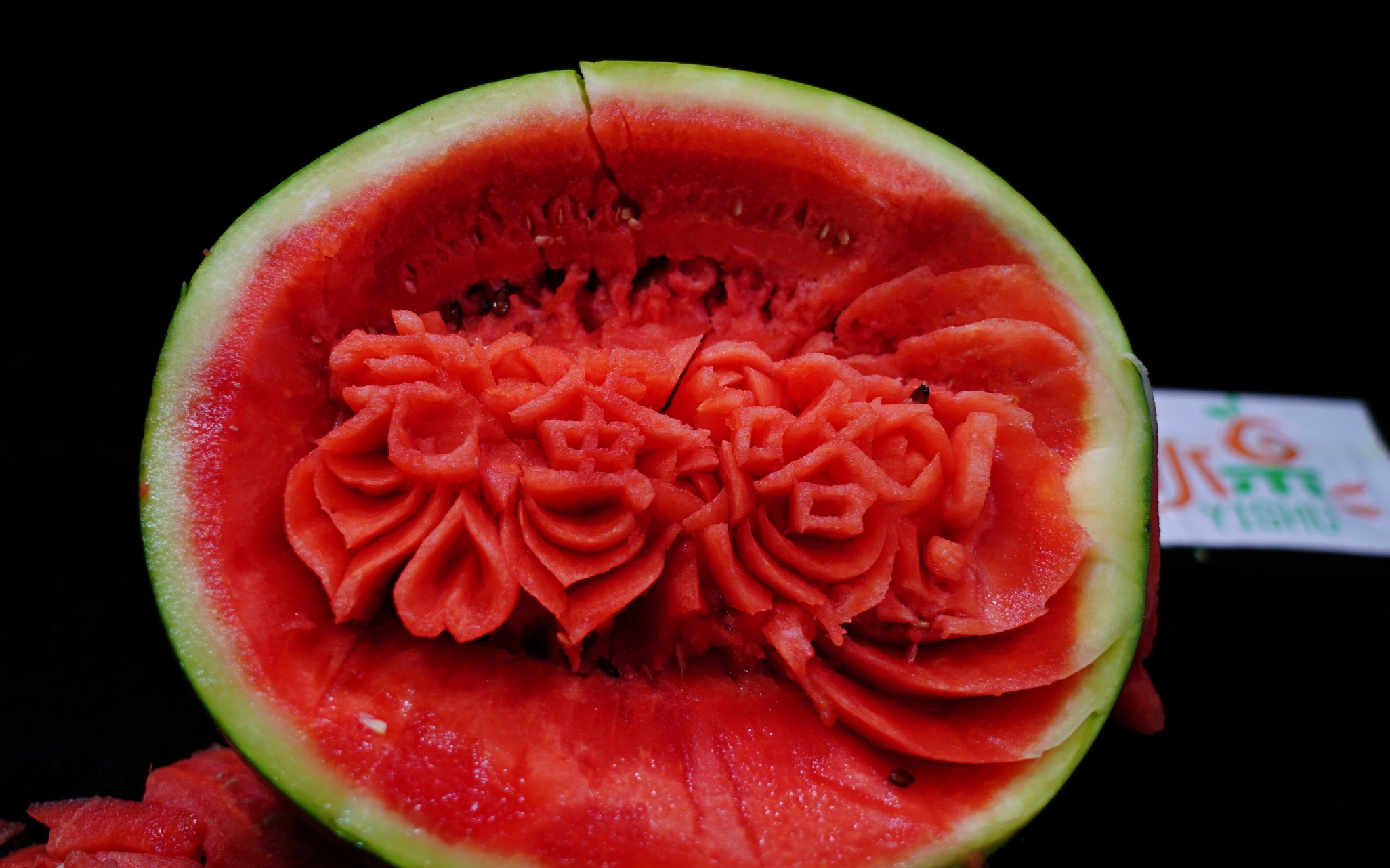 老板:"你再这么任性,今年元旦年终奖吃你的西瓜蛋去吧!