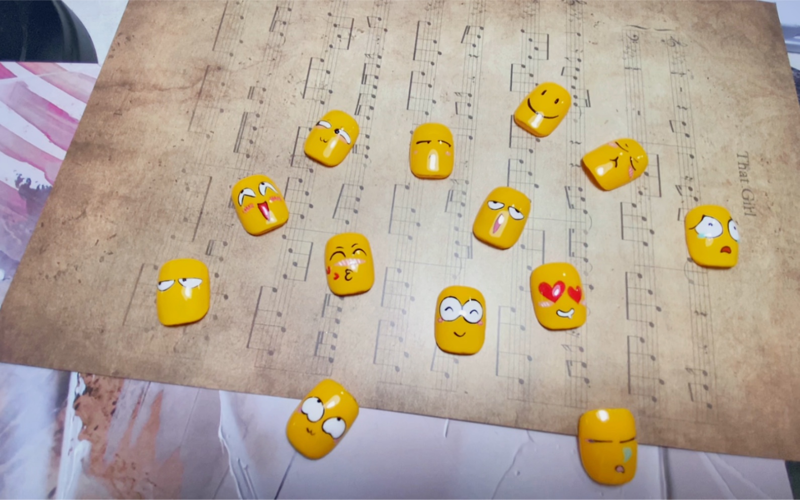 手绘表情包美甲