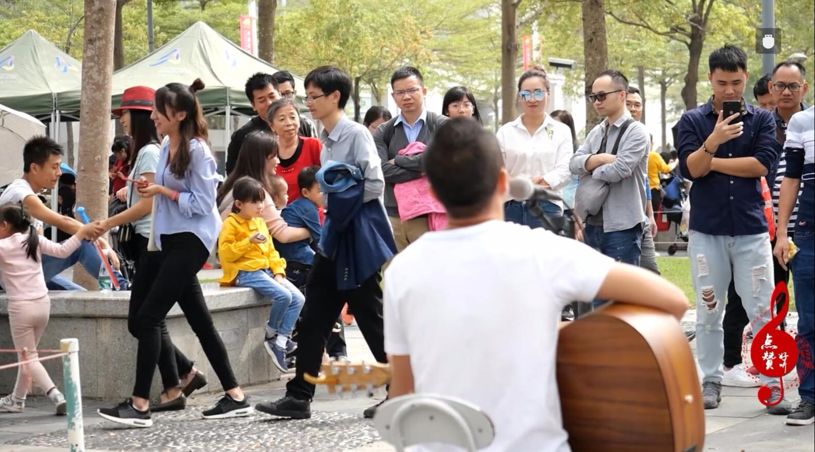 [图]清明节时节雨纷纷，想念远在天堂的父亲了，一首《父亲》听哭了