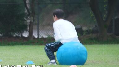 金昇玟出品 圖多文應該算長）Stray Kids 金昇玟生日文🐶 🎂🥑JYP家0922生日