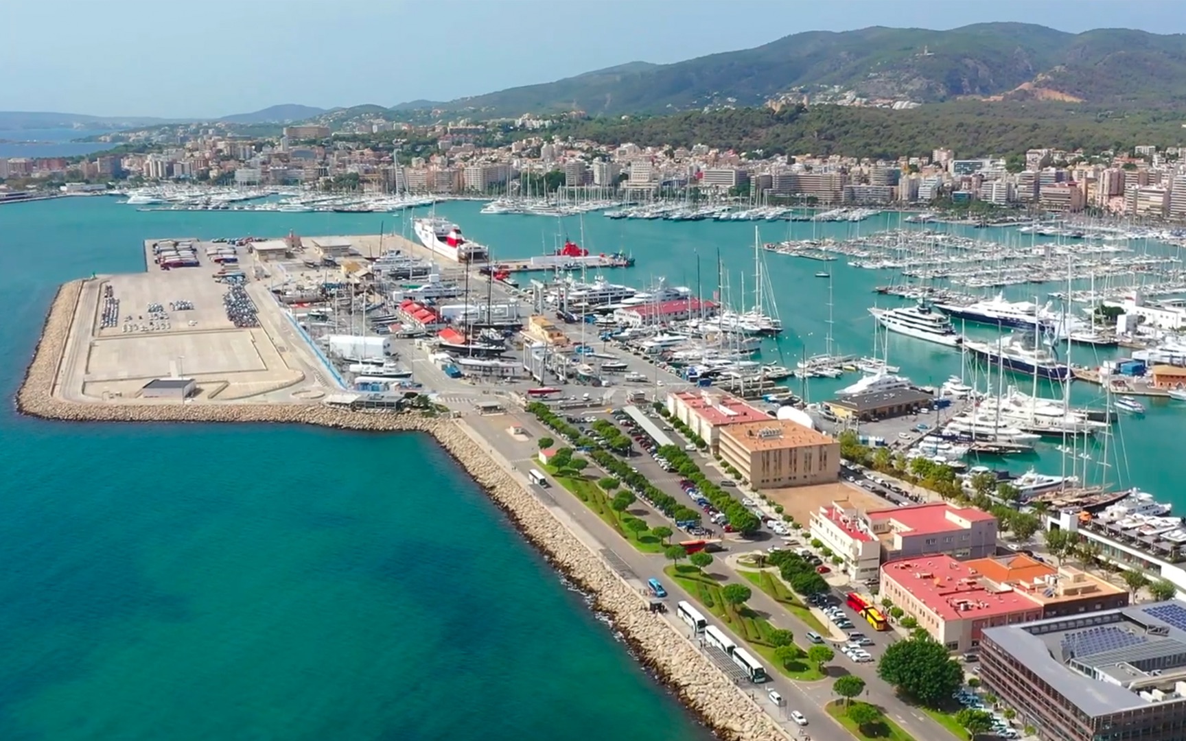 帕尔马是西班牙马略卡岛的一座城市和港口9094