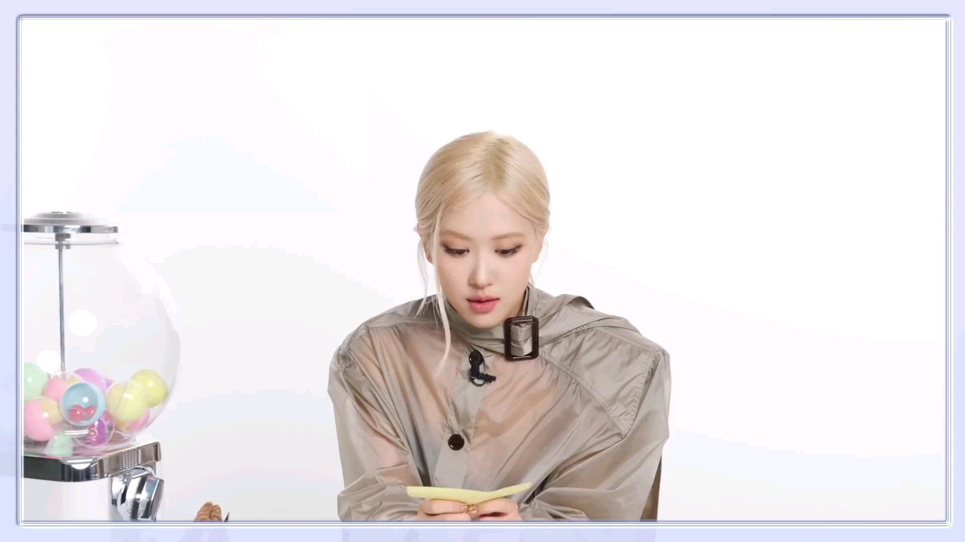 朴彩英参加elle节目