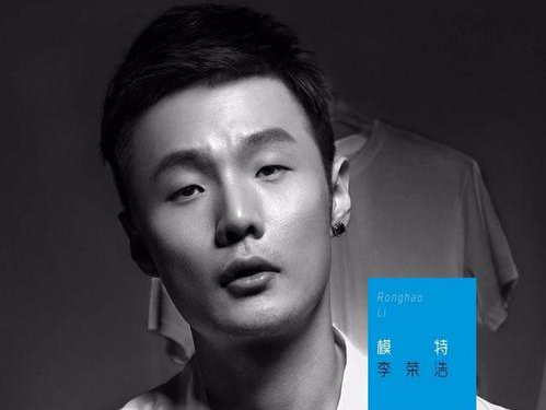 《都一样》,曲不错,词很差,不知所云