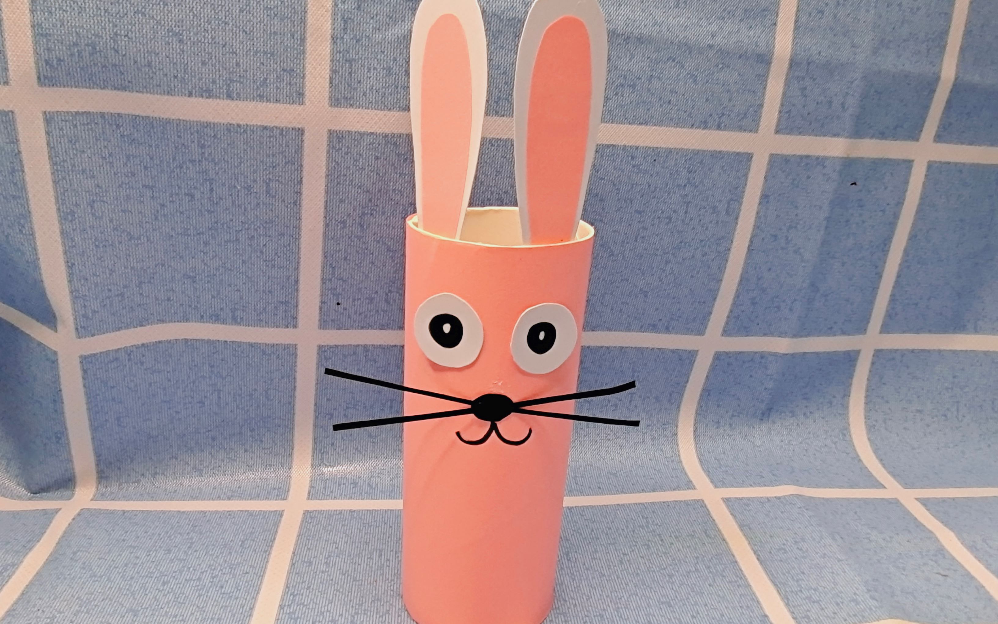 中秋节将至,教你折一只呆萌的兔子灯,可以当做床头小灯哦