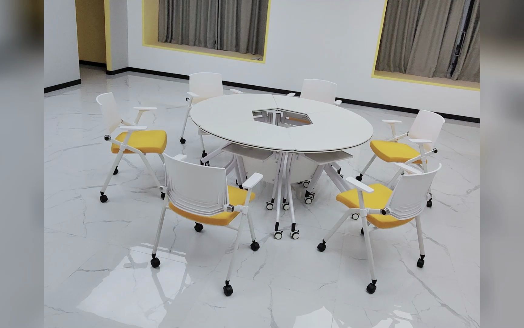 鼎优培训桌椅 智慧教室为什么要选择六桌六椅组合呢,一定要看到最 !!