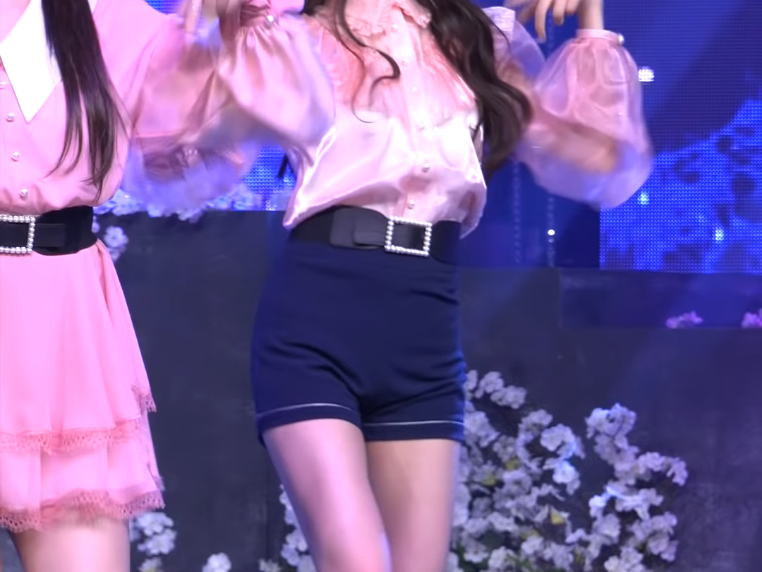 公园少女 pinky star(run) (gwsn lena fancam) @mcountdown_2019.