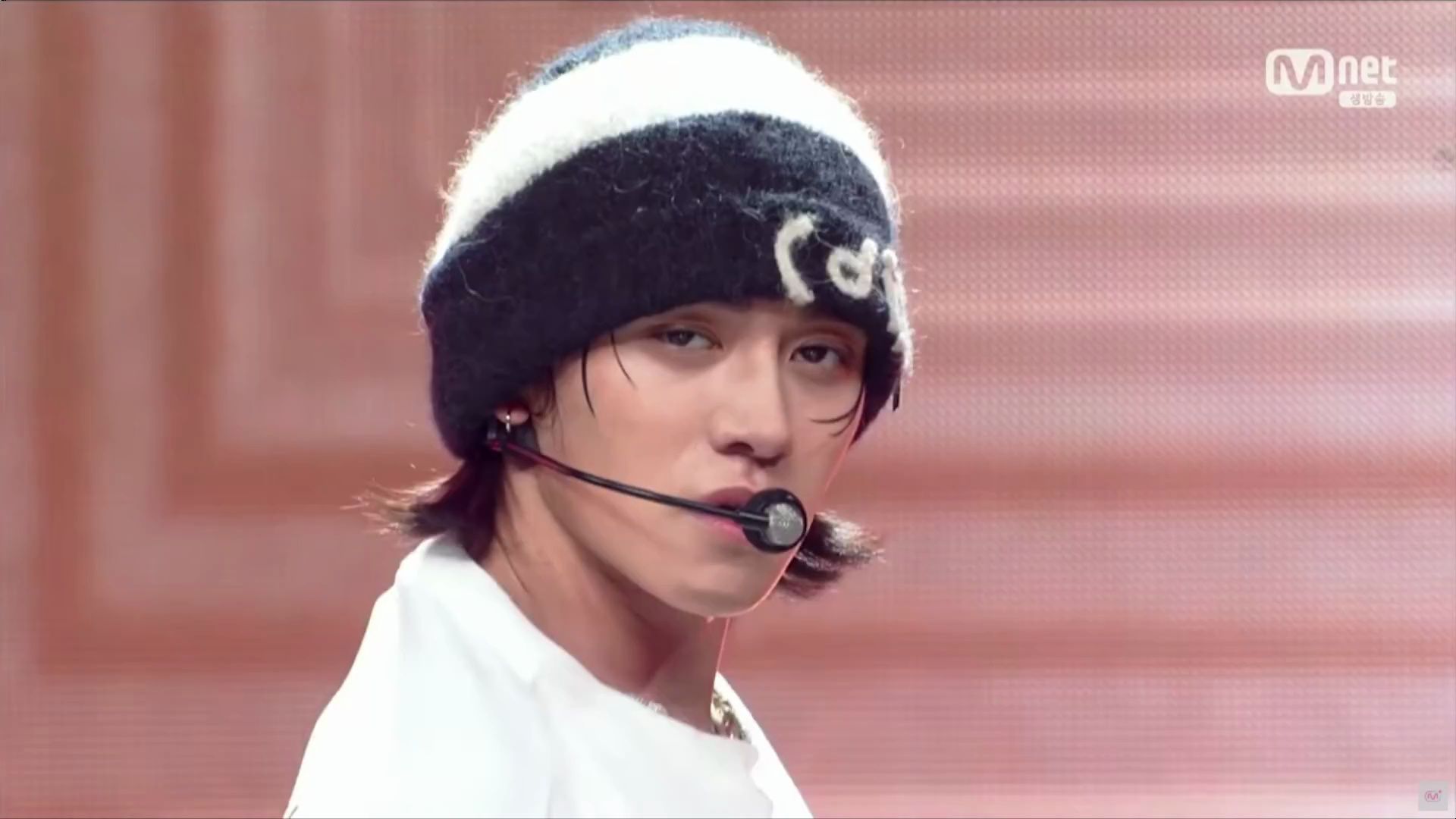 0411mcd 黄旭熙《renegade》打歌现场
