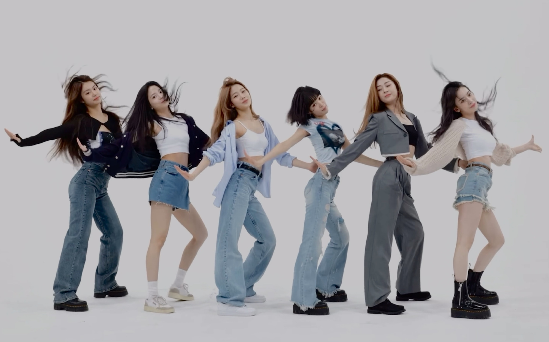 无运镜扒舞自用《fearless》lesserafim 镜面放大调暗版-拜拜呃呃呃