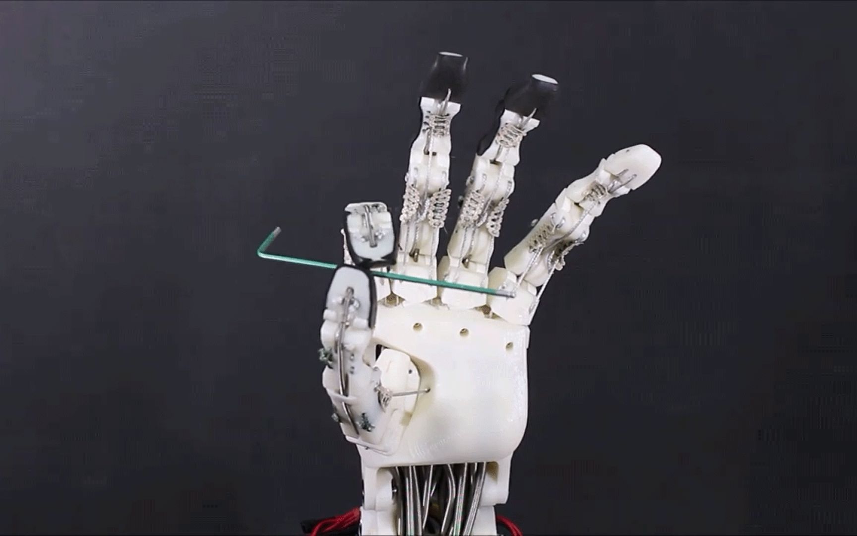 15自由度柔性骨骼手爪比女人的手还灵活