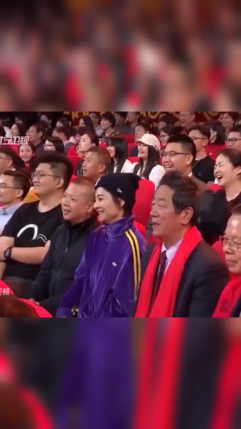 综艺喜乐汇活脱脱的俩戏精贾玲张小斐这小品看完直接笑疯了